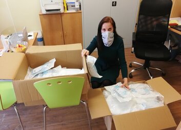 Roušky  a respirátory pro klienty občanských poraden Třeboň, České Velenice