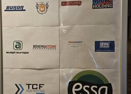 31.08.2024_Koncert Liron Meyuhas_dárci_poděkování u vstupu