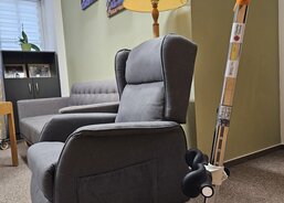 Elektrické polohovací křeslo