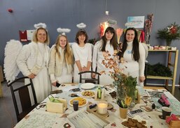 Andělé a andělská dílna, věnce pro Charitu 